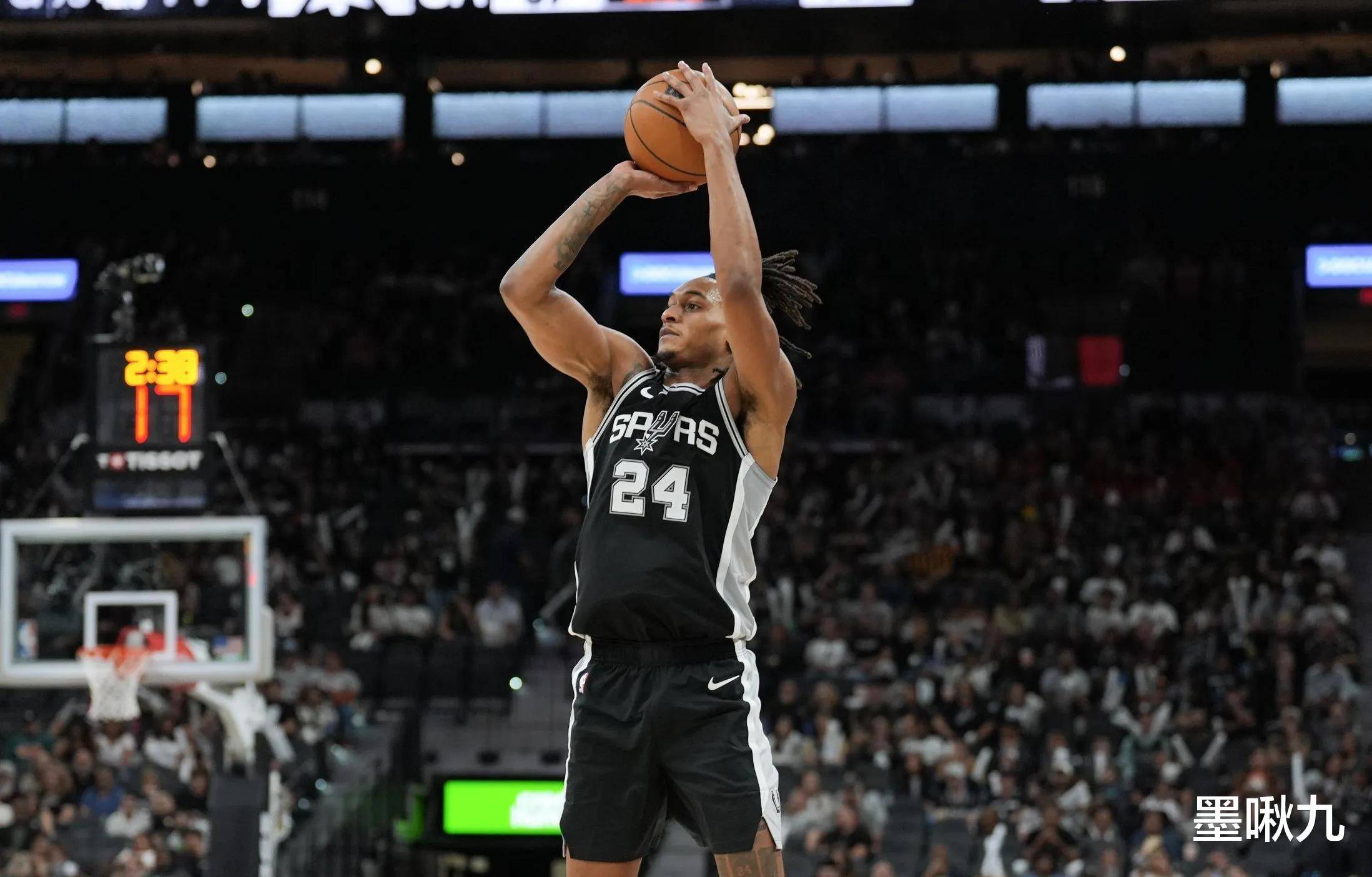 九游-巴特勒在巴塞罗那比赛中大胜，连败引发热议！的简单介绍