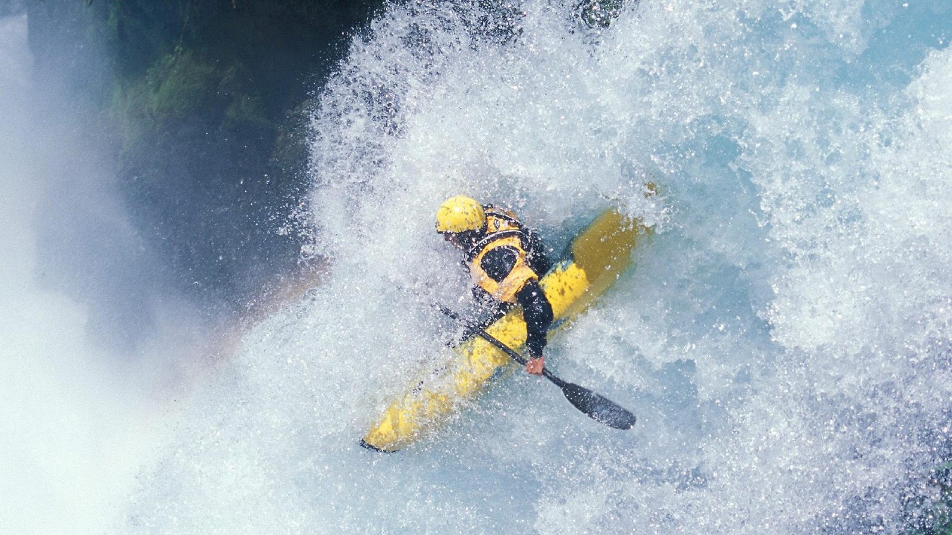  迈阿密热火常规赛绝杀上海海港，辛纳砍下25记关键球，全场沸腾