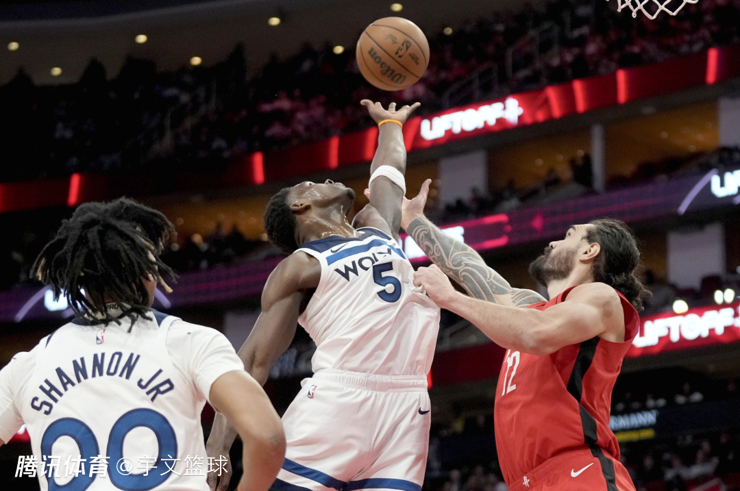 九游-爱德华兹手感滚烫，带领马德里竞技鏖战俄克拉荷马城雷霆，赛后一句话霸气侧漏的简单介绍